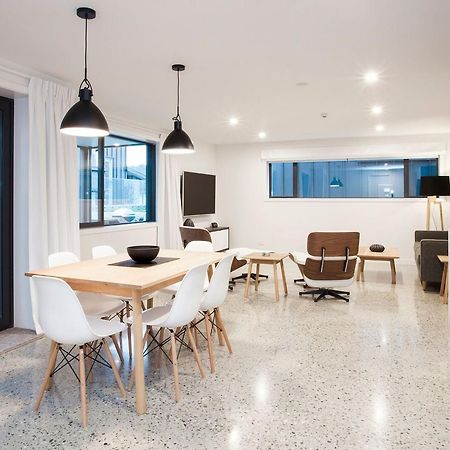 Dungarvon Street Apartments Wanaka Exteriör bild